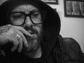 Y por qué no unos autorretratos en esta noche lluviosa...  @miloguecha.f   #selfportrait #portrait #photooftheday #photoshot #tattooartist #lienzovivo #tattooshop #bogota #colombia #miloguecha #blackandwhite #color #photography #canonphotography