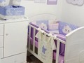 Lila y beige hermosa combinación para decorar el espacio de tu bebé .  #setdelenceriaparabebes #cuna #retablos #lamparas #setdetoallas #cojinesdelactancia #cobijas #nidos #disenospersonalizados #pucherosbaby #sueñitosdeamor #L&M
