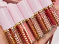 Lipgloss Shine Ushas 💜  Estos brillos con color Ushas, huelen delicioso y tienen muy buena pigmentación!  Desliza y escoge tu fav 💞  Costo 4$ c/u 💵  PRODUCTO ORIGINAL  #Myshalovers #ushascosmetics #lipgloss #brillolabial #labial #ushas #venezuela #maracaibo #muavenezuela #maquillajeprofesionalvenezuela #makeupowervzla #giftideas #regalamissmysha
