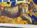 Arte urbano...artistas que nos deleitan con su forma de interpretar la vida... Interesantes calles...Para los más jóvenes toda una aventura. Tiendas muy particulares; con venta de objetos únicos. Se come rico 😋 fuimos a uno de comida asiática... 👁 En las historias...Muy bueno!! ↖️ . . Son sitios que te dejan...experiencias que sirven de inspiración a muchos.  Interesante!! . . #Mitosmoda #presente #urbanart #diseño #streetstyle #style #beautifulplaces #blogger #inspiration #colors #wynwood #Miami