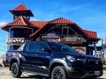 DISPONIBLE, A ESTRENAR   🔘 Marca: Toyota 🔘 Modelo: Hilux Adventure 🔘 Año: 2021 🔘 Km: a estrenar 🔘 Trasmisión: Automática  🔘 Dirección Hidráulica 🔘Tracción: 4x4 🔘 Aire: Si 🔘Estéreo: Pantalla  Completamente Nueva, sus características destacadas son las siguientes:  - Motor v6 a gasolina 4.0 L - Camara de retroceso  - Sensores de aproximación delanteros y traseros  - Rines deportivo  - Volante multifuncional  - Vidrios y seguros eléctricos - Encendido por botón   Seguridad y Confort en todo momento…  . Para mayor información comunícate a través de los siguientes números de contacto: 04129625294 / 04129988829 / 04129881386 .  Síguenos en:   @motores_colonia_tovar_ca  @motores_colonia_tovar_ca  @motores_colonia_tovar_ca . #motorescoloniatovar #ford #f-150 #trabajo #campos #fincas #4x4 #4wd #ford4x4 #4x4 #paseos #conford #comodidad #confiabilidad  #hilux #hiluxadventure #toyota #toyotahilux