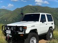 Disponible   Toyota Land Cruiser serie 71, mejor conocido en en venezuela como (machito), este vehículo es del año 2007 y cuenta con 25.000 KM de recorrido, ademas tiene algunos extras como:   - Parachoques delantero ARB. - Suspensión 2 pulgadas OLD MAN EMU. - Snorkel SAFARI. - Whinche Warn  - PORTA BIDÓN CON BIDÓN DE 20 Lts de combustible. - 2 Faros IPF - 5 Cauchos Nitto - Forros de Asiento Impermeables . . Vehículo en perfecto estado, listo para viajar, vivir o disfrutar todo tipo de aventuras… . . #motorescoloniatovar #clasicoscoloniatovar #toyota #toyotaenventa #landcruiser #venta