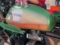 Con este tanque transparente de #gasolina va ser difícil que me jodan en la bomba 😂 😂 😂 😂 #gasolina #bomba #escasezdegasolina #venezuela