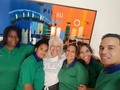 TOMA UN MINUTO PARA LEER  Cuando realice el primer servicio a una persona que decidio decir no más a la drepesion pues me dije: esto es lo mío, puedo ayudar a mucha gente y algo de ego creció en mi.  Pero cuando conocí a esta Sra @estherojasbarrios por ahí en el 2016, en seguida pude ver una emprendedora con guaramos, pero en verdad fue poco lo que pude saber de ella.  Después de tantos altos y bajos, pues Dios me la volvió a poner en el camino pero está vez debía prestar atención a lo que me tenía preparado.  Pues no me equivoqué una mujer emprendedora y luchadora, pero sin duda un ser humano enfocado y bien parado, una frase que me marco "a pesar de todo lo que pasa, primero muerta que sencilla" en verdad siempre anda arreglada, siempre positiva, no se queda en el resentimiento, ama a sus hijas y algo que me enseñó que las personas que son vanidosas, orgullosas, soberbias, no las debemos apartar Dios nos la envía para que la eduquemos 😳.  Antes de eso yo le había comentado que yo simplemente no las atendía, cómo cristiano he desarrollado el fruto de la paciencia, pero me falta mucho el de tolerancia y más paciencia claro!  De verdad cuando mi esposa me dijo que me tocaba ir a ese servicio lo pensé, ya que me encargo solo de la administración y las redes, por la secuela de mi espalda no me siento bien en los servicios. Pero Dios me dió las fuerzas para poder añadirle al servicio de ayer y sobretodo lo que aprendi y lo bien que lo pase.  Y oficialmente soy el hombre de otra casa 🤷🏻‍♂️🤣  Agradecido primeramente con Dios y con la Sra Esther que Dios le multiplique en vida y salud, gracias por dejarme entrar en su casa y enseñarme tantas cosas en unas pocas horas.  Gracias por todos aquellos que han puesto su grano de arena en nosotros y nos han permitido ser una solución.  Perdón a aquellos que no hemos podido cumplir sus expectativas, también he aprendido mucho de ellos.  #multis3000 #limpiezaprofunda #limpieza #serviciolimpieza #mantenimiento #sentimientos #anecdota #historia #perseverancia #lucha #caracas #valencia #venezuela🇻🇪