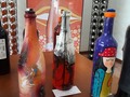 Hoy me llega la noticia que sigue la exposición de "Arte y Vino" en Carora en @bodegaspomar apoyando a @fundacionflordeluz, es una grata noticia, me llena de alegría y orgullo apoyar con mi trabajo su labor, y las alianzas que lograron en Venezuela, sacando lo más lindo de todos!!! #valentinacarrero #bodegaspomar #exposicion #vinoyarte #botellaspintadas #arte #carora #Maturín #venezuela #alianzas #creadoradearte #venezuela