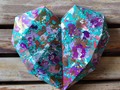 Nuevos corazones Geométricos para sumar a tu decoración...  #valentinacarrero #creadoradearte #corazonesgeométricos #corazonesyeso #decoración #colores #artedecorativa #piezasdecorativas #corazones #armonía #marurin #Venezuela