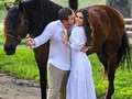 All you need is ❤️ love 📸 Sesión de Novios @karenmollinedoz & @mariomoscosoo  #photographer @miguelvillalba  #makeupartist @casadome_vhsa #weddingphotographer . . . #editorialphotography #editorialmakeup #wedding #weddingdress #art #artphotography #horse #horsephotographer #love #model #artofinstagram #portraitpage #portraitphotography #portrait #fashionstyle