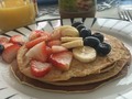 Omg! #pancakesunday  - Leche de almendras - Un happy egg  - Manzana Verde 🍏  - Vainilla - Hojuelas de avena. - Peanut Butter  Wualá... en el último carrete encontrarán un Pan Multigrano del más allá. Nosotros le llamamos pan de pájaro 😱 pídelo en @tupan_pty   Voy por el Pan Keto 🥖🙌🏻 made by me!  #inspirada #celebrandolavida  #desayunoshealthy  #pancakes