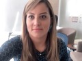 Hoy cumplo 1 año desde que ➡️➡️➡️ me arriesgué hacerlo. Desde un profundo MIEDO me comprometí a HACERLO.  Hablar de sesiones TRANSGENERACIONALES es complicado de explicar.   Hoy siento que se me sale el corazón de gratitud y ¡si! Todo este año he estado detrás en silencio observando, conversando y viendo los cambios.  Por alguna razón el sistema me escogió como puente, sin saber que iba hacer la primera en experimentar un fuerte shock/cambio.  Imagínense que hasta el que nos ayudó con el coffe lo tomó el sistema.  Los que estuvimos presentes vibramos en el AMOR, en una dinámica que se realizó, todos sentimos y vimos la energía de una pareja que se reencontró, esta pareja fue separada por xxxxxxxx!   Y el resultado en el carrete 7 😂 👭  Y desde ese amor, en círculo todos nos fuimos anclando y sanando las heridas de otras generaciones!   Emprendiendo, casándose, moviéndose de Pais, trayendo vida, sintiendo seguridad, celebrando el cumpleaños sin apagar el celular, aceptándose cómo se es, soltando las malas elecciones desde el amor. De niña a mujer... encontrar tú propósito.... y mucho más.  De la mano de una profesional que definitivamente fue llamada al SERVICIO!  ¡Felicidad eso es lo que me da!  Nota: Si usted cree que solo heredamos el color de los ojos y el cabello... y ya! Ok no pasa nada!  Pero hay MÁS! -profundidad-