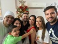 Gracias Dios he llegado al 24 de diciembre Viva y mi familia también.  Feliz Navidad a todos estos cuerpos que interactúan y están detrás de la pantalla. Gracias por su presencia.  ¿Tienes nostalgia? Tenerla es buena, pero solo por un rato, porque al final es estar pegado en el pasado... en el ayer.  Entonces...  Desde mi presente, les deseo un 2021 de impulso, de agarre, de valentía y que habiten en el amor y vayan caminando RESONANDO con la evolución, el crecimiento y con aquello que te de felicidad, tu corazón siempre te guiará.  Conocer la energía dentro de tu cuerpo y sentirla cuando se mueve... es una herramienta poderosa, que en conjunto con tu mente, puedes atraer todo lo que quieras, todo lo que venga con muy buena intención.  ¡Gracias 2020! Porque estoy viva hoy... ¡yo no sé mañana! Bueno si sé 😄 pero es mejor no saber.  Porque mi familia está viva, saludable y seguimos Toreando el Covid...   Y si llegara... que llegue muy débil e imperceptible a nuestros cuerpos y a tú cuerpo.... -ejercicio energético (eriza tu piel y agarra estas palabras)-  Salud, por más vida, por más compasión, por más amor y por más abundancia ilimitada.  Navidad Naranja con intención! El color Orange tiene un significado importante desde muchas culturas. Voy por un 2021 ¡Naranja!   #buscandolafrecuencia #brisket #puldpork #almuerzonavideño  #morcillaargentina #lacasadelqueso