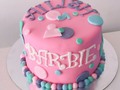 La barbie siempre hará parte de la historia y de los sueños de las niñas!  Contáctanos para hacer tu pedidos por whatsapp al 301-2788590  #nani #nanireposteria #hechoconamor #tortasbarranquilla #barbiecake