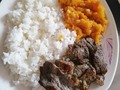 Podemos comer saludable, y quedar satisfechos, guiso de sapayo, con 100 gramos de arroz y 150 gramos de carne de cerdo, esta cantidad la utilizó en mi etapa de volumen, ya cada quien mide sus raciones para la etapa en la que esté.