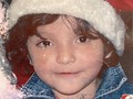 Y de repente me veo siendo una niña de 4 años… también 12, 15 y 19. Y recuerdo todas esas veces que tuve que llorar y estar en silencio sola en mi cuarto, me abrazo y abrazo cada una de esas etapas que pase, porque gracias a eso soy quien soy ahora, soy la chica que cada una de mis versiones pasadas quiso en su momento… esperando ser la chica que quiero en unos años. Construyendo mis sueños con los ojos abiertos y a veces con lágrimas, esto es un recordatorio más, para mi. Para decirme y decirte que si se puede, solo ten paciencia Roma no se construyó de la noche a la mañana.