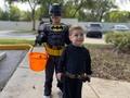 Halloween 2021 🎃 👻   Este año mis niños quisieron ser súper héroes, y al final del día eso son para mi a diario, con súper poder de volverme loca, y al mismo tiempo derretirme con sus sonrisas y sus ocurrencias.   Este año hubo varias diferencias que hicieran de este halloween algo más divertido:  1- Están en el colegio, y fue su primer halloween allí, y con otros niños.  2- Compartieron con su primita la calabacita 😅   Los amo mis niños.   Nota: Si, yo sé que halloween fue ya hace una semana!