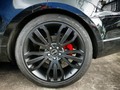Range Rover Sport: ° ✔️Plasti Dip negro matte en rines° ✔️Calipers en rojo gloss. ° Solicita tu cotización y agenda tu cita al 6670-8500📞 ° #panama #pty #507 #plastidip #dipyourcar #calipers #cars