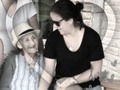 Mami Tere hoy es la más bonita estrella en el cielo. La más grande de todas, aquella que naturalmente se destaca por su belleza.  Fue esa heroína con cabello blanco durante mi INFANCIA, aquella que me enseñó sobre la confidencialidad de nuestros secretos y el valor de la sonrisa de un ser amado, consentidora, amorosa, alcahueta de todas las travesuras, todos los caprichos habidos y por haber, cumplidos.  Ella era devoción y cariño en estado puro; un amor desbordante, ilimitado e infinito. Sencillamente indescriptible.  Ella hoy sigue aquí, alumbrando mi destino, guiando mis pasos. Desde el cielo.  Y qué más da la distancia, si tienes el don de estar siempre al lado mío y que más da no poder tocarte, si sé que aún cuento contigo gracias a la gran herencia que me dejaste tras tu partida, mi Noni 💕  Brilla como solo tú sabes hacerlo, mi abuelita hermosa. Yo siempre miraré hacia arriba esperando verte, para seguir amándote, para sentir que jamás te has ido físicamente de este mundo, saber que aún estás aquí.  Sigues conmigo, por siempre 💜 te amo Mi abuela es mi estrella.  #PrimerMes