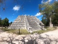 Una de las 7 maravillas del mundo moderno 🗺️🇲🇽 #ChichenItza #Piramide #Yucatan #Mexico #bluesky #Historia #Cultura
