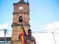 El Día Internacional del Orgullo Gay se conmemora el 28 de junio. Junio es el mes de la diversidad sexual. Y es así porque en recuerdo a las manifestaciones que ocurrieron después de que la policía de Nueva York interviniera violentamente en el bar Stonewall. Los hechos ocurrieron el 28 de junio de 1969, durante la madrugada, policías de Nueva York realizaron una redada en el Stonewall, un bar ubicado en el Greenwich Village, el cual era frecuentado por integrantes de la comunidad gay.  📸 @karolain_studios 📸@karolain_saenz  ✨@impacto.brand   #diversidad #style #model #top #model #diver #sexosemtabu #lgb #lgbtq #followers #followforfollowback #beautiful #art #photos