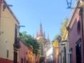 Callejoniando por San Miguel #mexicoromantico #aojourneys #gaytravel #sanmigueldeallende #pueblomagico #visitmexico