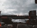 Diario de un fotógrafo.  Siluetas de personas buscando una oportunidad.