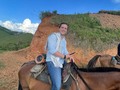 Unas semanita agreste en los pueblitos🐎☀️ - - - - - Una vez más diciendo que siempre se busca salir de Colombia para ver paisajes increíbles y nos falta muchos lugares absurdos y planes por conocer de nuestro propio país 🇨🇴⚡️ - - #viajesporcolombia #quindio #cabalgata