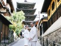 🇺🇲We waited so long for this moment. Years of savings and planning the day when we would say we do... we still do, it's been 20 years ( we're highshool sweethearts) 2 children a bussines, happy and not so happy days, moments where I've said enough! and then fallen back in love. Good marriages aren't lineal, we have our ups and downs, but there are two things that keeps us together: friendship and how we complement each other; I'm tough and impatient, creative and always wanting action in my life, he's sweet and kind, patient and analitic, my better half. We also made this trip to teach our kids how important is love, persistance and tolerence, and that even when 40 and with kids and so many responsabilities you can still dream, and enjoy time with your couple and that they aren't an obstacle, as their children won't be to persue their dreams. The best gift for your children is to have parents who love each other. To my perfect significant other: I can't get over this day.  🇨🇴 Esperamos mucho por este momento. Años de ahorros y planeando el día en que diríamos sí acepto... aún acepto, han sido 20 años ( nos cuadramos en el colegio) 2 hijos, una empresa, dias felices, no tan felices, momentos en los que he dicho se acabó! y después me he vuelto a enamorar. Los buenos matrimonios no son lineales, han habido momentos en que lo he "detestado" y amado con locura y han sido 2 cosas las que nos han mantenido juntos: nuestra amistad y como nos complementamos, yo soy fuerte e impaciente, creativa y siempre necesito estar haciendo algo, el es dulce y noble, paciente y analítico, mi mejor mitad. También embarcamos en este viaje, para enseñarle a nuestros hijos la importancia del amor, la preservación y la tolerancia, y que aún a los 40, con hijos y responsabilidades puedes seguir soñando, compartir tiempo con tu pareja y que ellos no son un obstáculo, como no lo serán sus hijos para ir en busca de sus sueños. El mejor regalo para un hijo es tener padres que se aman. Para mi media naranja: no supero este día.   #wedding #weddingvows #kyotojapan #weddingrenewal #loveisintheair #weddingdress #love #boda #renovaciondevotos #elopment @kyoto_dario_negretto_photo