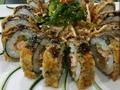 Crazy kani con ensalada dinamita y wakame #paradisesushilounge #caracas #sushi