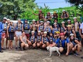 Día de aventura de rafting y parapente buena vibra para todos