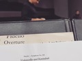 ¡Qué genial es ver a los ecuatorianos demostrar que son tan capaces como cualquier persona del planeta! Será un buen concierto.
