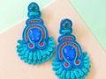 Aretes artesanales, Técnica Soutache !! No pesan, encuéntralos en nuestra pág web,