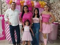 Un día formidable celebrando los 5 años de DOMENICA!!!....con su #personajefavorito #barbie #somosPLAYHOUSE  Ya sabes aquí...en tu #localgrandeconprecioschiquitos... @local_playhouse1