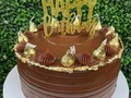 Torta marmoleada con relleno y cubierta de chocolate 🍫     #cumpleaños #celebracion #tortasenmiami #tortadechocolate #eventos #postresgabymatarazzo