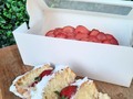CONCURSO !!! Gánate una rica torta de fresas con crema   Lee abajo para saber como participar 👇 es muy facil  🍓 Dale me gusta a la publicación  🍓 Etiqueta a 2 amig@s que conozcan que vivan en Miami 🍓 el sorteo será el domingo 9 de abril a las 7pm   #postresgabymatarazzo #tortasenmiami #miamieats #miamibakery #miamifoodie #repostería #cumpleaños #celebracion #instacake