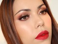 Productos usados en nuestro live: Con flag sin flash👉🏻👉🏻 estrenado cámara 😄 Base infalible 24 fresh wear @lorealparis disponible en nuestro estudio  Sombras paleta de @jacklyn_hill3 de @morphe_palettes  Pigmento pig fancy y glimmer de @colorbeatsmakeup disponibles en nuestro estudio. Corrector born this way de @toofaced  Polvo traslúcido de @lauramercier  Polvo compacto studio fix de @maccosmetics  Rubor satinado sunshine de @maccosmetics  Contorno mineralize médium tan de @maccosmetics  Cejas pomada de @anastasiabeverlyhills la encuentran en @blushbaroficial y plumón de @maccosmetics  Pestañina de @catrice.cosmetics la encuentran en @farmatodocol  Highlight pastel de @colorbeatsmakeup  Delineador en línea de agua inferior amarillo de @kryolancolombia  Labial colorisimo de @voguecosme