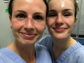 Estas son las caras de algunos héroes, enfermeras y médicos al rededor del mundo, pues son los que se encuentran en la primera línea de batalla luchando a contrareloj por largas jornadas contra el coronavirus, llevando en sus frentes, cachetes y narices, marcas como "medallas de oro"👩‍⚕️🏅💪 _ Nos muestran las heridas producto de varias horas de labor vistiendo los trajes de protección que deben usar para atender a los pacientes, para dejarnos un claro mensaje: #QuédateEnCasa 😷 _ Pasarán a la historia como algunas de las imágenes más emblemáticas del mundo en esta batalla. Fueron los especialistas quienes compartieron en sus redes sociales las fotografías que ilustran el agotamiento y las consecuencias de la dedicación en su labor de todos los días por combatir el #CODVI19 _ Nos unimos en solidaridad con todo el personal médico, alrededor del mundo, que día a día luchan contra esta #pandemia ¡No dudes compartir estas imágenes y dejarles tu mensaje de apoyo🙏! _ #PromoActualPZO #pzonline #PuertoOrdaz #pzocity #CiudadGuayana #EstadoBolívar #MunicipioCaroni #Coronavirus #CoronavirusEnVenezuela #Mundo #salud #Venezuela #medicina #YoMeQuedoEnCasa #cuarentena