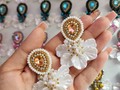 Cuando amamos lo que hacemos los resultados son maravillosos 🤭💘  ✨️ nuevos estilos, nuevas técnicas llegan a nuestro taller para crear piezas únicas 😍 . . . . #soutache#collares##flecos#wholesalers #accesoriosdemoda#accesories#pendientesoutache#soutachemania#zarcillos#usa#france#italy#malaysia