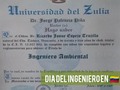 #Reflexion ¿Qué somos, qué debemos ser, qué podemos ser los ingenieros? En un análisis apoyado en citas de Ortega y Gasset y en los ingenieros protagonistas de algunas novelas de Galdós, Alarcón, Balzac y Zola, observa que estas preguntas tenían un significado más preciso y respuestas más concretas en el Siglo XIX. Como rasgo común, los ingenieros de entonces eran gente de ideas avanzadas, liberales, creyentes en el progreso que su propia técnica impulsaba. Ciento cincuenta años más tarde, al comienzo de la transición política (1975), la madurez de los ingenieros y la percepción que tenían de la decadencia los hacía menos avanzados, más conservadores. La técnica ha sido durante un par de siglos protagonista de la historia en Occidente y el ingeniero, dueño, actor y sacerdote de ella, ha ocupado un lugar eminente en la sociedad. - -  El ingeniero, mediador entre la idea y la cosa, entre el proyecto y la obra, es el gran protagonista de la modernidad. Así lo ve Galdós que admira al ingeniero, y lo ve Ortega cuando le dedica un editorial en El Sol, y Spengler en la Decadencia de Occidente cuando subraya el papel central del ingeniero en la empresa de su tiempo. Pero en el siglo XXI la técnica sigue su avance incontenible, aunque se hace púdica, menos visible, con unos avances sin embargo prodigiosos que oculta tras una aparente sencillez externa la complejidad interna de sus mecanismos. Por todo lo dicho anteriormente, lo que ha ganado en extensión el término ingeniero lo ha perdido en comprensión. Hoy la holgura económica obliga a los ingenieros a tener presente otros límites internos de desarrollo, les obliga a ceñirse al desarrollo sostenible. - - Ha crecido tanto la extensión de los conceptos ingeniería e ingeniero que no es fácil encontrar una definición comprensiva de todos los significados, que abarque hasta la genética y la guerra preventiva. Curiosamente es la primera definición, la del Diccionario de la Lengua de 1803, la que hoy parece más comprensiva para contestar la pregunta inicial ¿Qué somos, qué podemos ser, qué debemos ser los ingenieros en este Siglo XXI?.