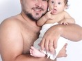 Huyyyyy seguimos ya que es el día del padre! Aquí estoy yo luciendo a mi más grande amor, a quien me dió el título de PAPÁ y de quién me siento orgulloso, porque a pesar de su poca edad me ha enseñado tantas cosas y él ha aprendido tanto de lo que cada día me asombra. Sencillamente gracias Dios padre eterno por este mi primer día del padre y por regalarme la gracia de ser el papá de un príncipe digno de admiración y orgullo. Felicidades a mi Papá @robinson.escalante.1 "el papalindo" de sus nietos; y todos mis conocidos, amigos y familiares en este día del Padre.  Photo. @sonorabox