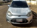 Fiesta año 2011  Km no marca  Sincronico  Ubicado en #guarico  Precio 2500$ raya  Detalles de pintura  Cauchos 70% de vida