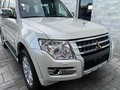 Mitsubishi Pajero limited AÑO 2020 Ubicación #caracas y #maturin  Precio 65.000$ VERSIÓN GLS MOTOR 3.8L V6 MIVEC AUTOMÁTICA 4X4 MODOS DE MANEJO 2H - 4H - 4HLc - 4LLc BLOQUEADORES CENTRAL BLOQUEADOR TRASERO RINES 18" 3ERA FILA DE ASIENTOS AIRE ACONDICIONADO 3 ZONAS SENSORES Y CAMARA TRASERA SISTEMA DE SONIDO ROCKFORD AIRBAGS PARA CONDUCTOR, PASAJERO Y DE CORTINA.  LUCES BIXENON Y LAVAFAROS  ASIENTOS ELÉCTRICOS PARA CONDUCTOR Y PASAJERO