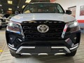 Fortuner SR5 4x4 Año 2023  0km Motor v6  Ubicación #caracas  Tapicería Marrón  3 filas de asientos  Todos sus resguardos  Info al número de perfil  También disponible en color blanco