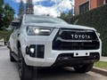 Hilux GR Sport 2023 0km  Ubicación #caracas  Entrega inmediata  Tapicería negra  Botón de encendido  Pantalla digital  Motor v6 a gasolina  Todos sus resguardos  Info al número de perfil