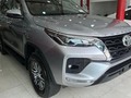 Fortuner 2022 0km  Ubicación #caracas  Encendido por llave  Tapicería Marrón  3 filas de asientos  Todos sus resguardos  Precio consultar