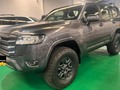 Toyota LC300 año 2022  3.600km 70 aniversario  Ubicación #caracas  Cauchos bfgodrich 315 Motor v6 4.0L a gasolina  Precio 149k Info al número de perfil