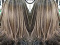 Súper #cambiodelook de Kelly 😃🤩 Desliza para que veas el antes 🤩🤩💯 . . . . . #beforeandafterhair #cabelloshermosos #highlights #trabajosdehoy #tendencias #antesydespues #hairsalon #hairtransformation #wellahair