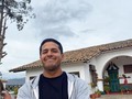 así o mas feliz?