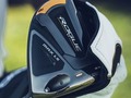 Encuentra al mejor precio el mejor Driver de este año ⛳️ La construcción unibody de titanio brinda estabilidad y baja el centro de gravedad, mientras que la corona y suela Triaxial Carbon patentadas permiten ahorrar peso.  Este peso se redistribuye con precisión para aumentar la tolerancia con un lanzamiento alto y un ligero sesgo de extracción.  #servigolf #callaway #almacendegolfbogota #tiendadegolfbogota #fittinggolf #callawaygolf #almacendegolfenbogota #tiendadegolfenbogota