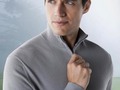 El rendimiento importa, y este sweater de golf Callaway para hombre te protege de los fríos en la mañana. Está confeccionado con lana merino suave y transpirable para brindar una calidez excepcional cuando golpeas en el fairway. El tejido térmico aislado crea una barrera entre tú y el frío, y el cuello simulado acanalado mantiene el cuello alejado del viento.  100% lana merina Aislamiento térmico Opti Therm™ Cuello simulacro Manga larga Lavar a maquina Importado  #callaway #callawaygolf #servigolf #almacendegolfbogota #tiendadegolfbogota #golf #almacendegolfenbogota #tiendadegolfenbogota