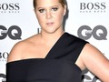 Amy Schumer Explains Why She Leaves Huge Tips: ‘I Feel Like I Have No Other Choice’