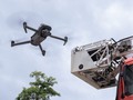 La cámara térmica de Mavic 3T tiene una resolución de 640 × 512 y admite la medición de temperatura de punto y área, alertas de temperatura alta, paletas de colores e isotermas para ayudarlo a encontrar sus objetivos y tomar decisiones rápidas 🚀 . .  #djienterprise #mavic3enterprise #dronescolombia #djimavic3 #mavic3 #redeselectricas #busquedayrescate #enterprise #dji